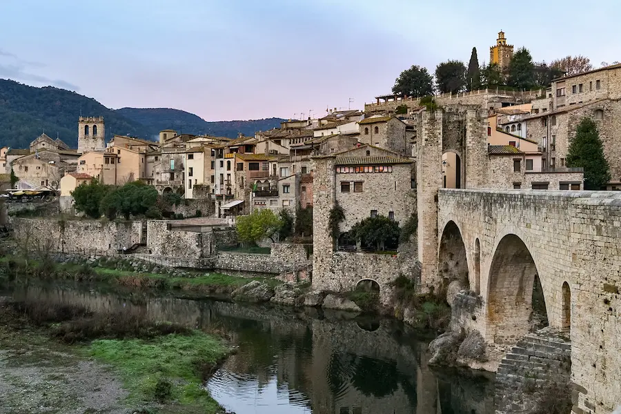 Pueblos bonitos de Girona medievales y con encanto