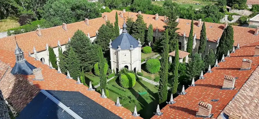 Pueblos bonitos cerca de Madrid - Monasterio Santa María El Paular Madrid